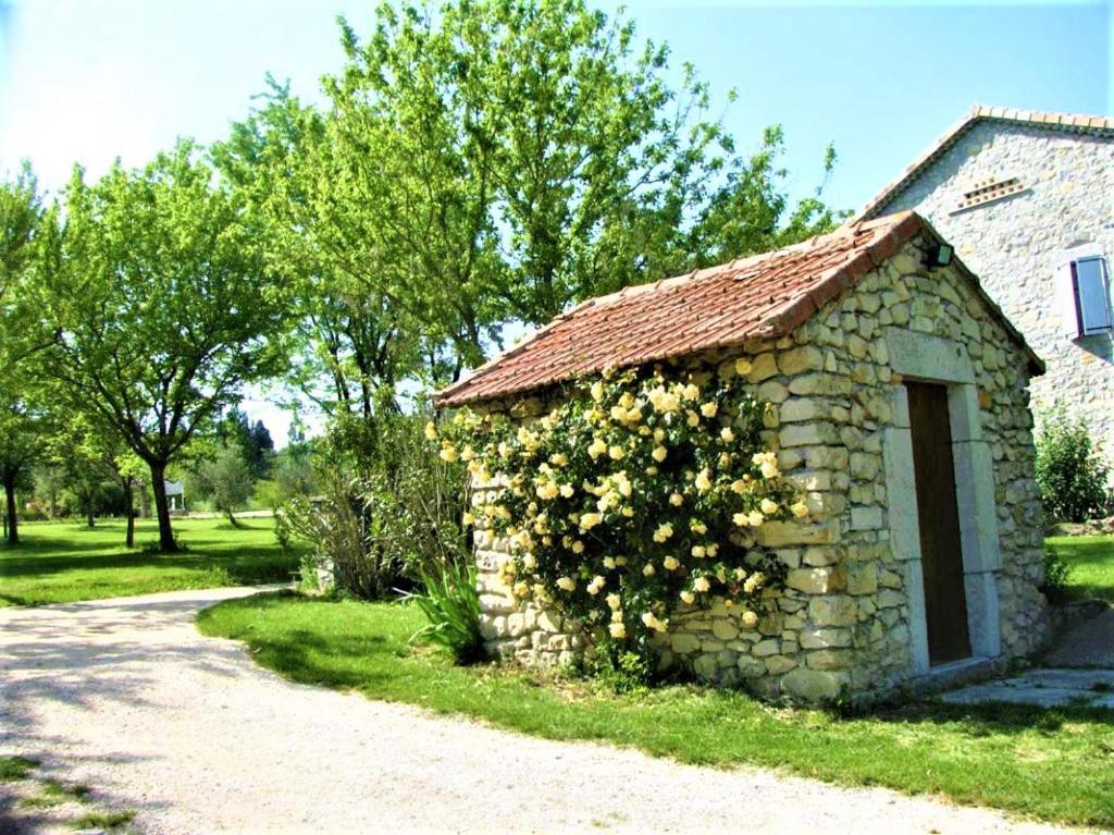 Gite De Groupe 15 A 19P, Parc, Salle De Reception - Chambres D'Hotes En Semaine 빌르뇌브-드-베르 외부 사진